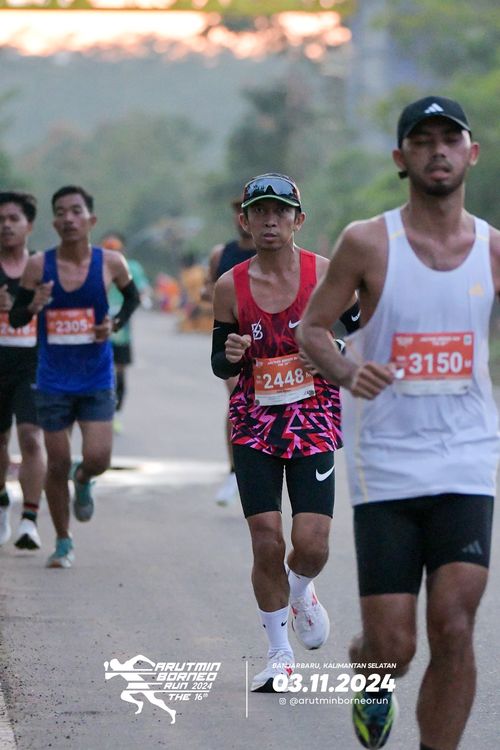 Race photo from Arutmin Borneo Run 2024