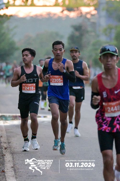 Race photo from Arutmin Borneo Run 2024