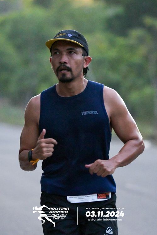 Race photo from Arutmin Borneo Run 2024