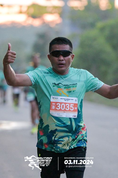 Race photo from Arutmin Borneo Run 2024