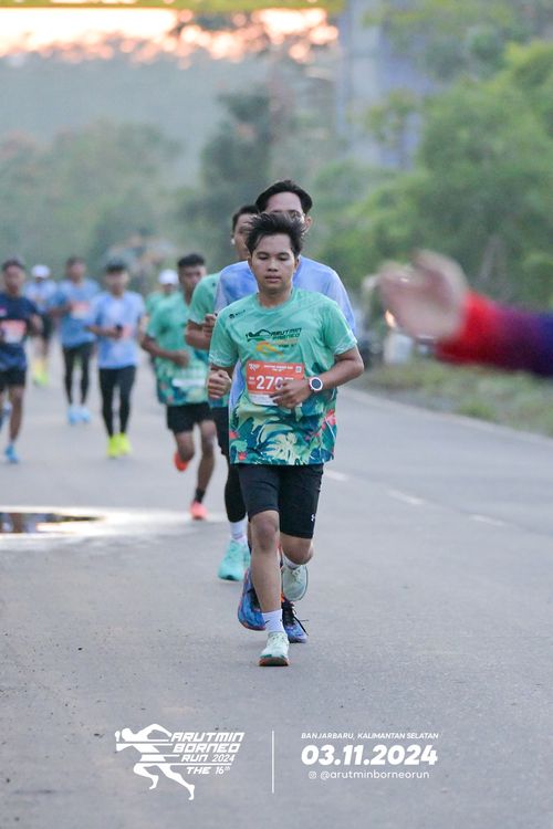 Race photo from Arutmin Borneo Run 2024