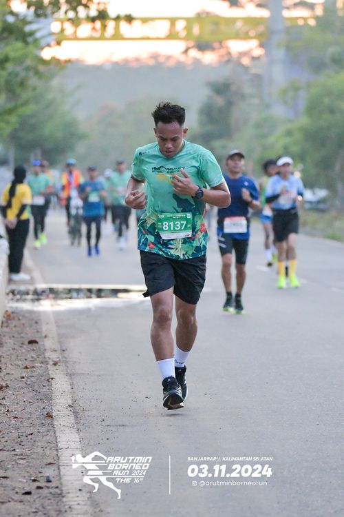 Race photo from Arutmin Borneo Run 2024