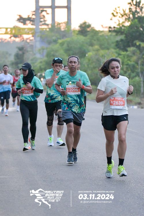 Race photo from Arutmin Borneo Run 2024