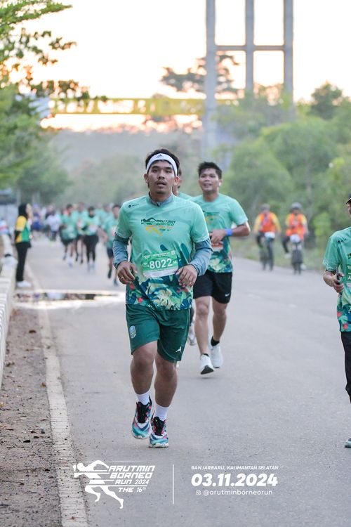 Race photo from Arutmin Borneo Run 2024