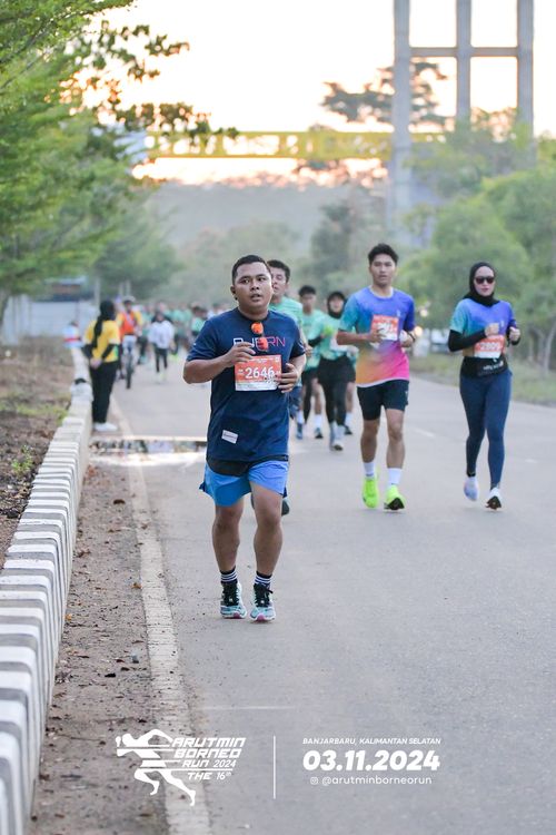 Race photo from Arutmin Borneo Run 2024