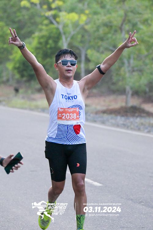 Race photo from Arutmin Borneo Run 2024