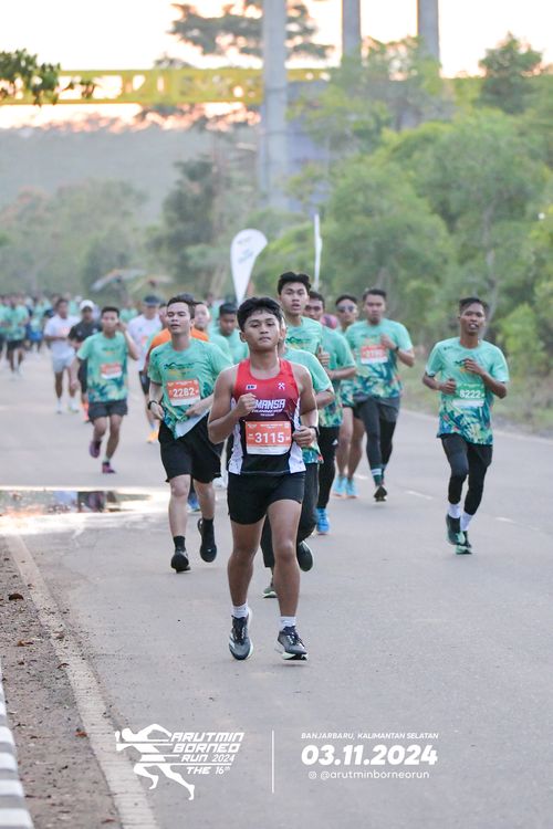 Race photo from Arutmin Borneo Run 2024