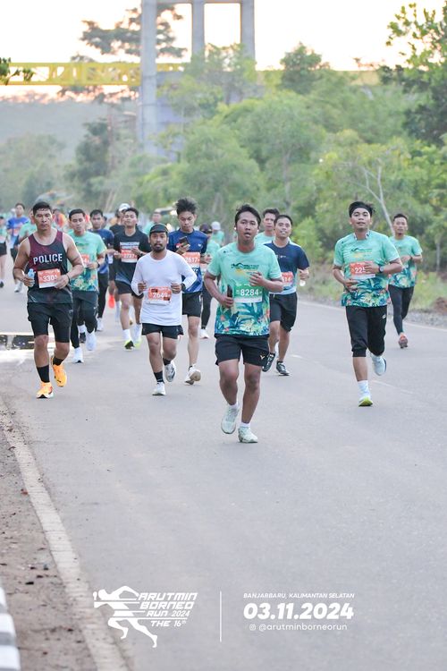 Race photo from Arutmin Borneo Run 2024