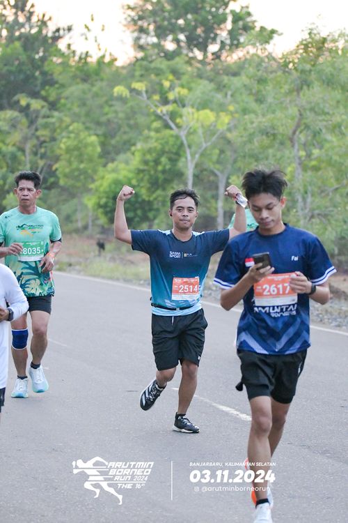 Race photo from Arutmin Borneo Run 2024