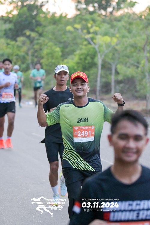 Race photo from Arutmin Borneo Run 2024