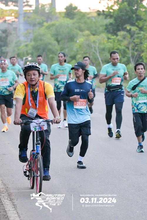 Race photo from Arutmin Borneo Run 2024