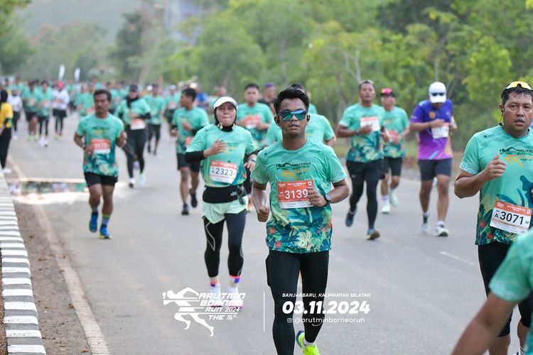 Race photo from Arutmin Borneo Run 2024