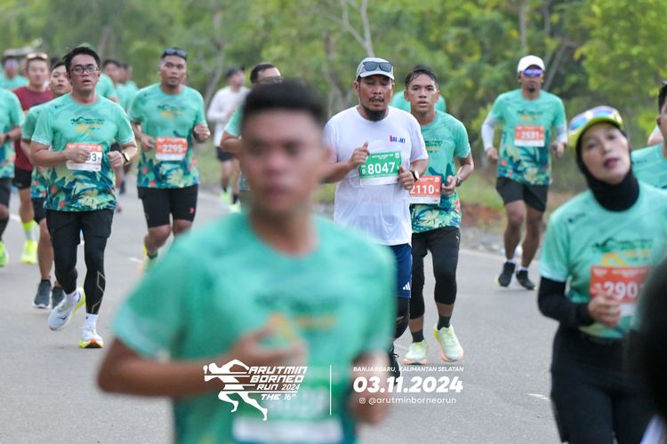 Race photo from Arutmin Borneo Run 2024