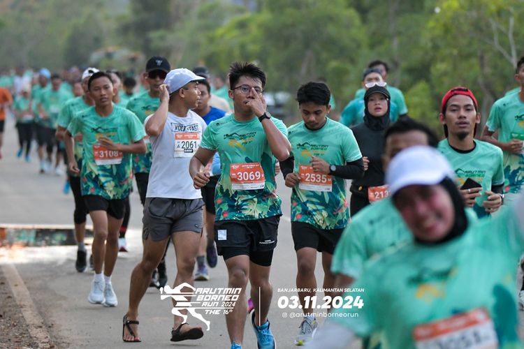 Race photo from Arutmin Borneo Run 2024