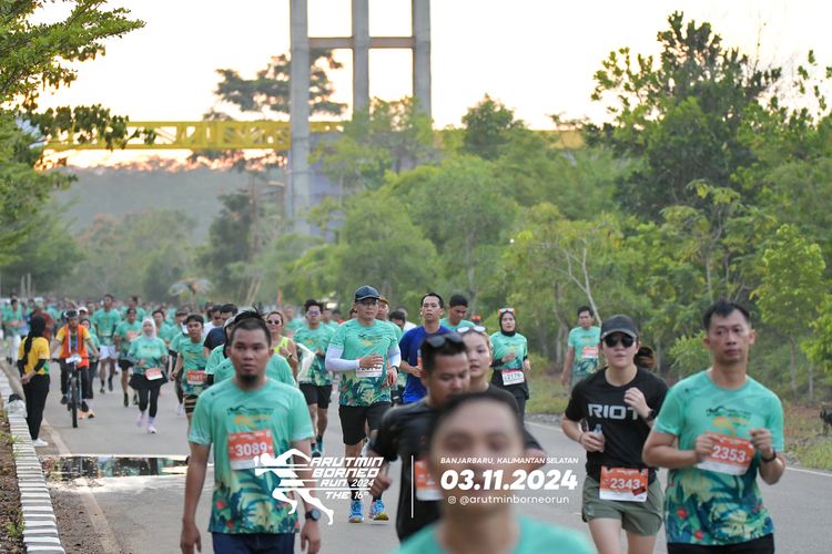 Race photo from Arutmin Borneo Run 2024