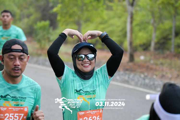 Race photo from Arutmin Borneo Run 2024