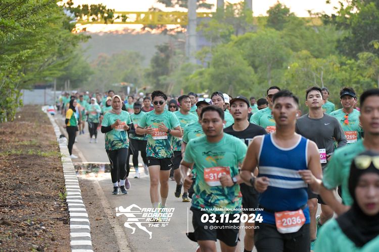 Race photo from Arutmin Borneo Run 2024