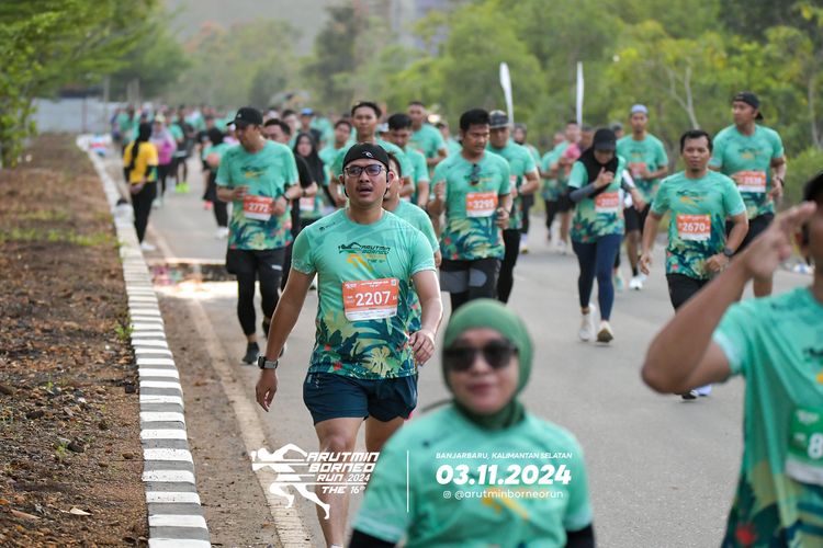 Race photo from Arutmin Borneo Run 2024