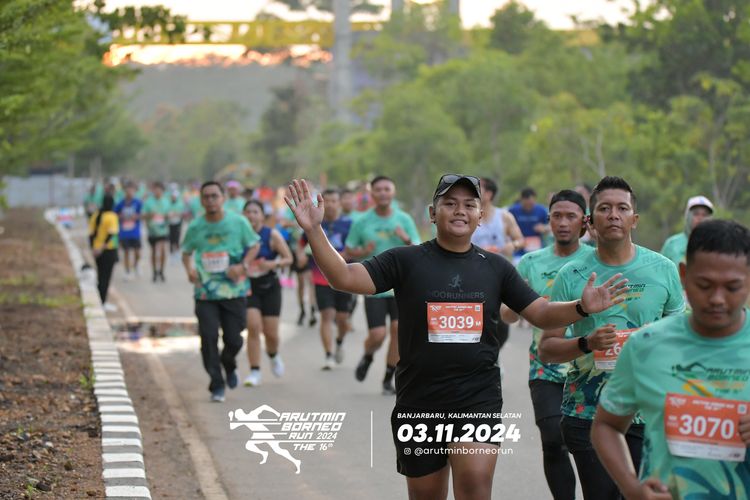 Race photo from Arutmin Borneo Run 2024