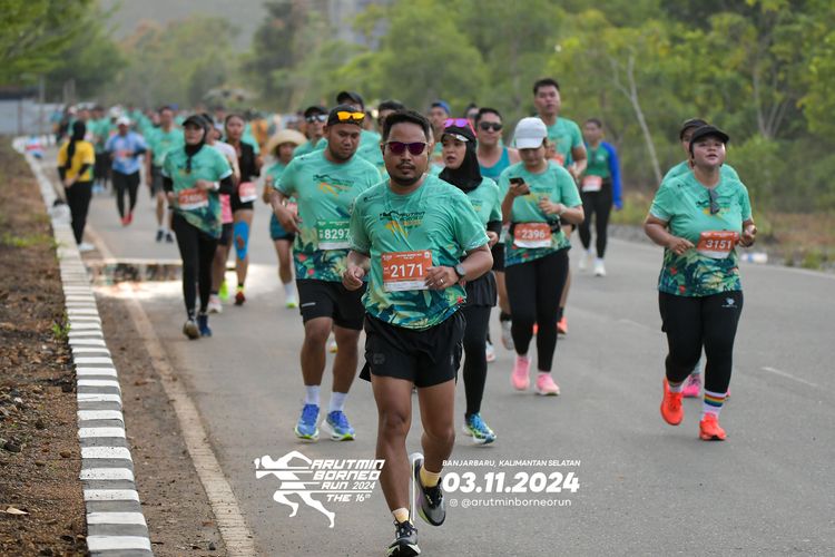 Race photo from Arutmin Borneo Run 2024