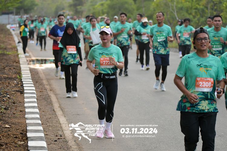 Race photo from Arutmin Borneo Run 2024