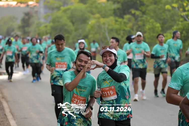 Race photo from Arutmin Borneo Run 2024