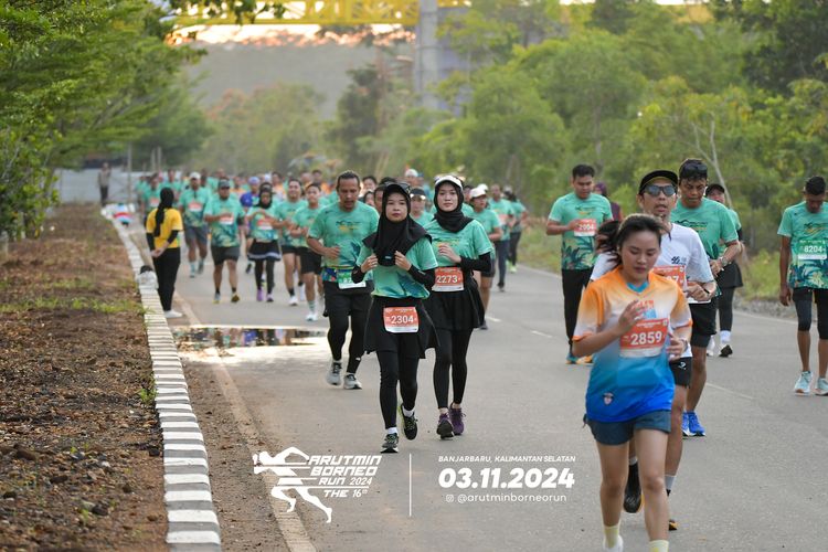 Race photo from Arutmin Borneo Run 2024