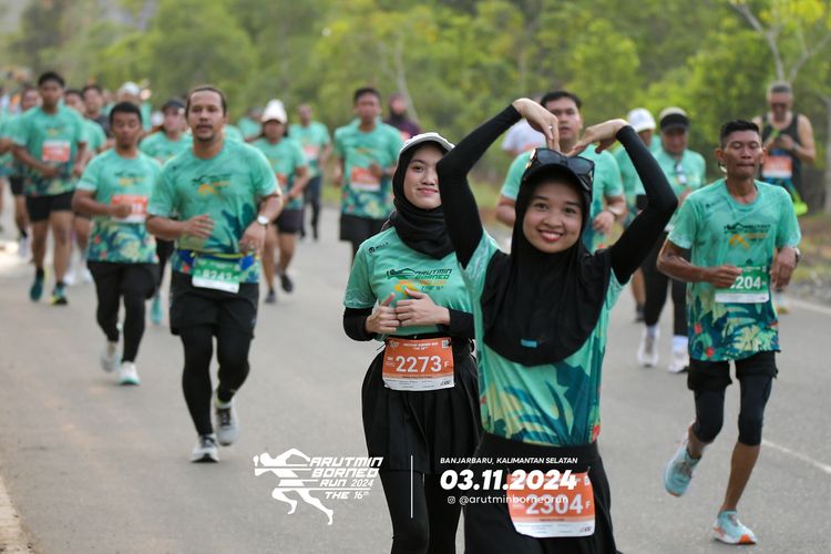 Race photo from Arutmin Borneo Run 2024