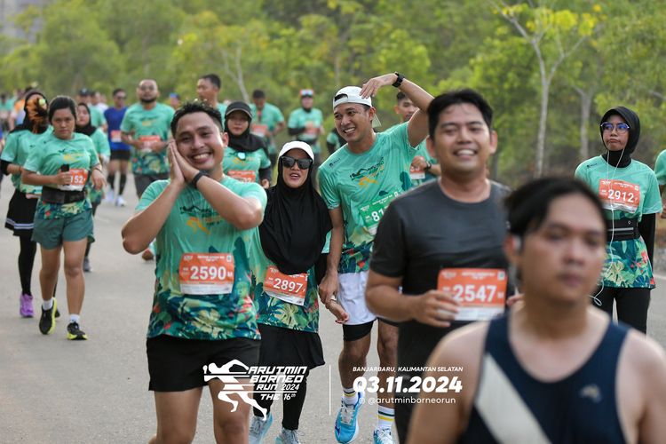 Race photo from Arutmin Borneo Run 2024