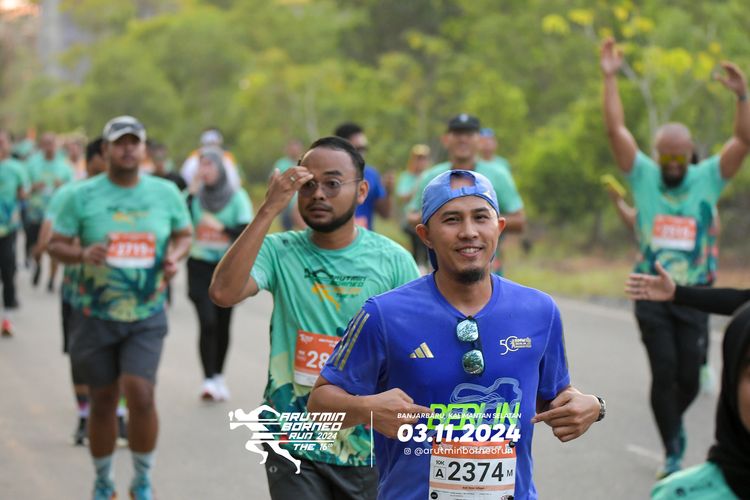 Race photo from Arutmin Borneo Run 2024