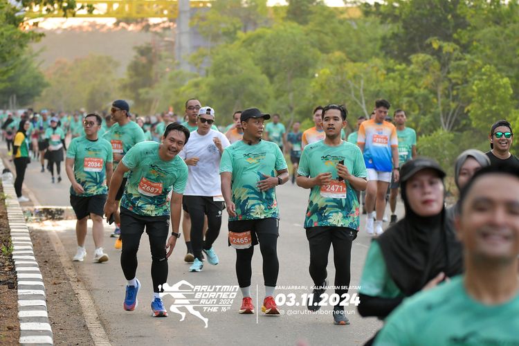 Race photo from Arutmin Borneo Run 2024