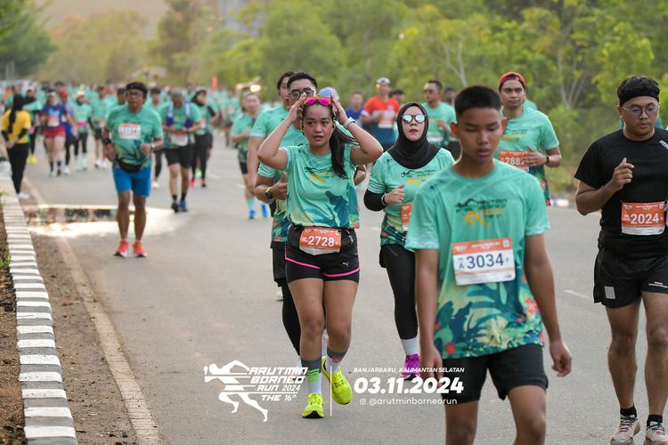 Race photo from Arutmin Borneo Run 2024