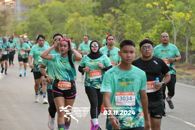 Race photo from Arutmin Borneo Run 2024
