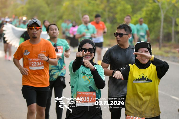 Race photo from Arutmin Borneo Run 2024