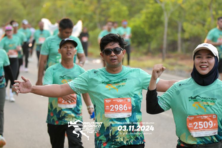 Race photo from Arutmin Borneo Run 2024