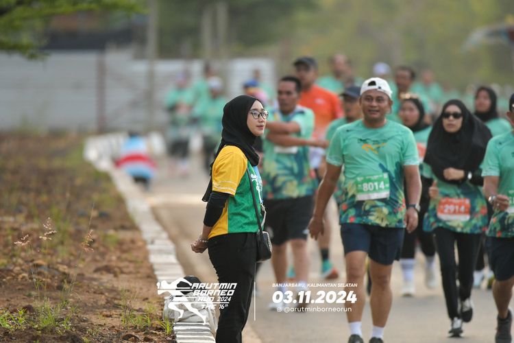 Race photo from Arutmin Borneo Run 2024