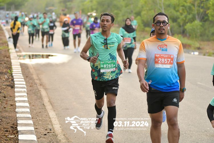 Race photo from Arutmin Borneo Run 2024