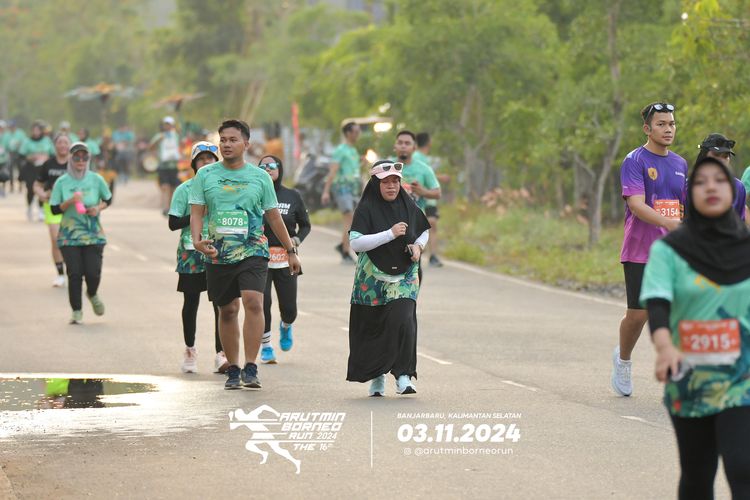 Race photo from Arutmin Borneo Run 2024