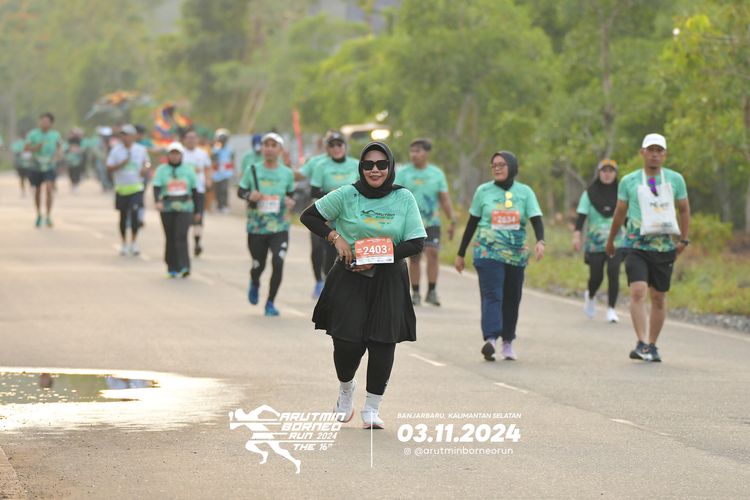 Race photo from Arutmin Borneo Run 2024