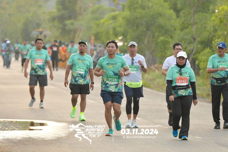 Race photo from Arutmin Borneo Run 2024