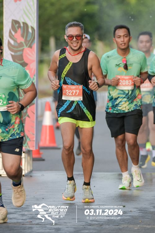 Race photo from Arutmin Borneo Run 2024