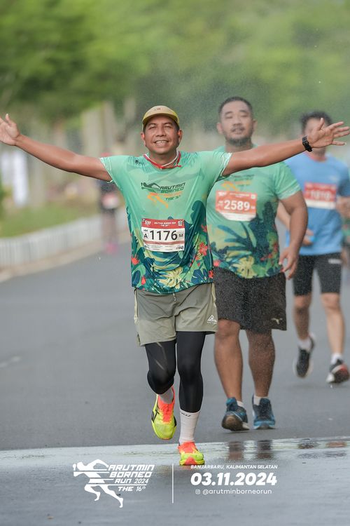 Race photo from Arutmin Borneo Run 2024
