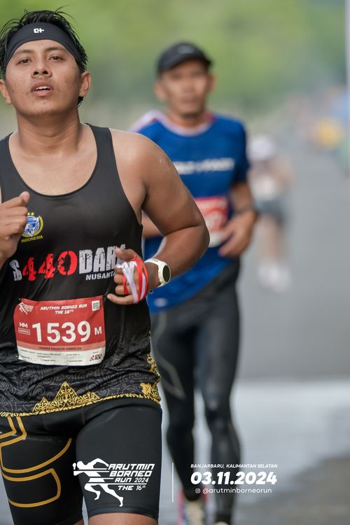 Race photo from Arutmin Borneo Run 2024