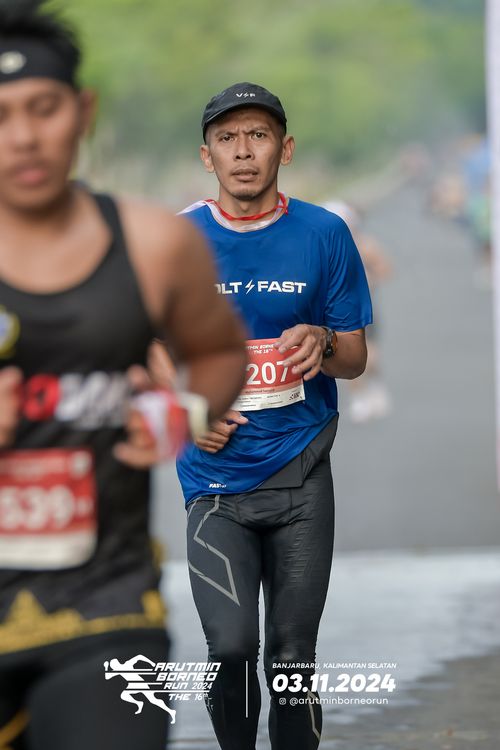 Race photo from Arutmin Borneo Run 2024
