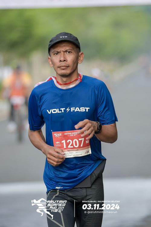Race photo from Arutmin Borneo Run 2024