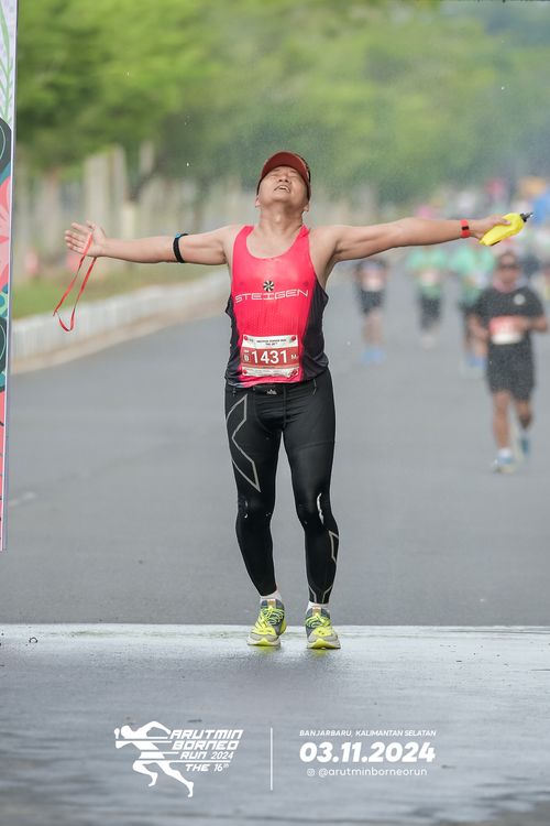 Race photo from Arutmin Borneo Run 2024
