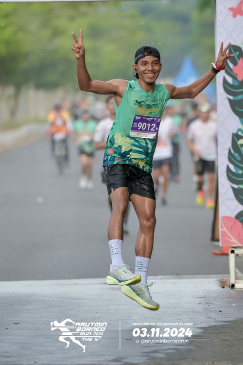 Race photo from Arutmin Borneo Run 2024