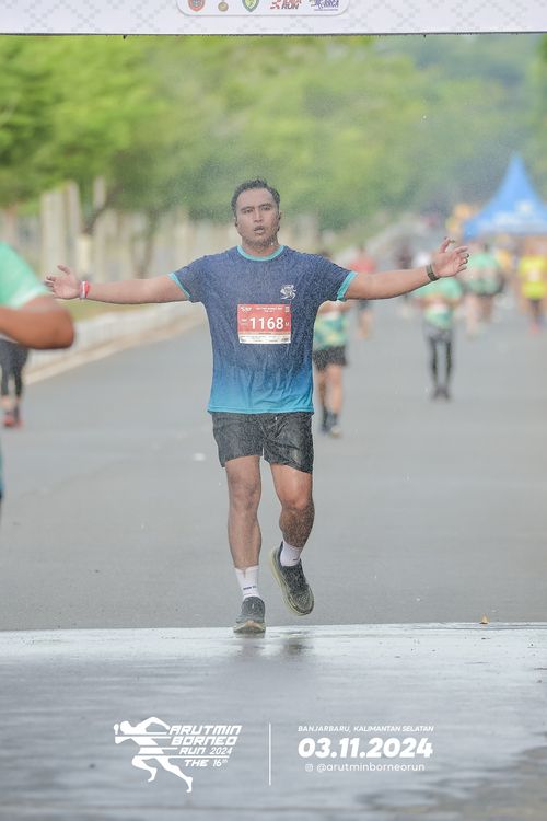 Race photo from Arutmin Borneo Run 2024