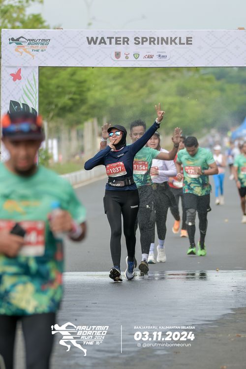 Race photo from Arutmin Borneo Run 2024