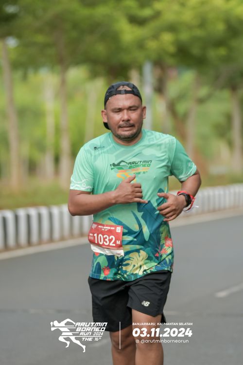 Race photo from Arutmin Borneo Run 2024